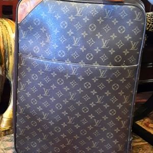 Vintage Louis Vuitton Pegasse Legere luggage